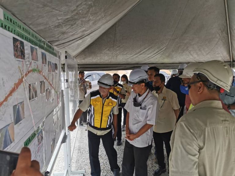 Chairman of Public Works, Transportation, and Health Committee in Pahang Visits CSR Project Sites Package 4 and 5 from Bentong to Lipis